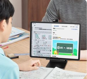 AI让作业分涨了18%，考试却低了20%