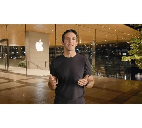 库克退位！苹果新CEO特努斯上任，第一件事：All in AI
