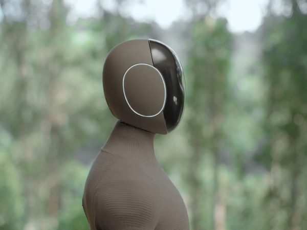 孙正义折价接盘机器人：400亿，赌一台还没交货的”家务机器人”