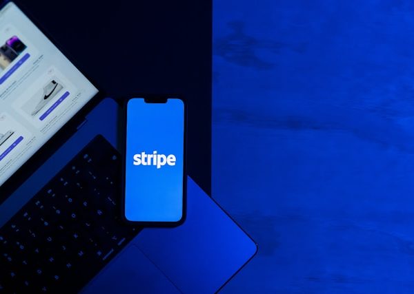 Stripe花70亿，买下了AI世界的“收银台”