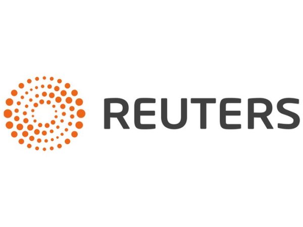 不找OpenAI了：路透社花4000万美元，用中国开源模型自己造了个AI