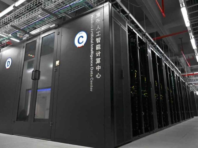 OpenAI突然停卖Pro会员：AI最大的瓶颈，居然是服务器不够用