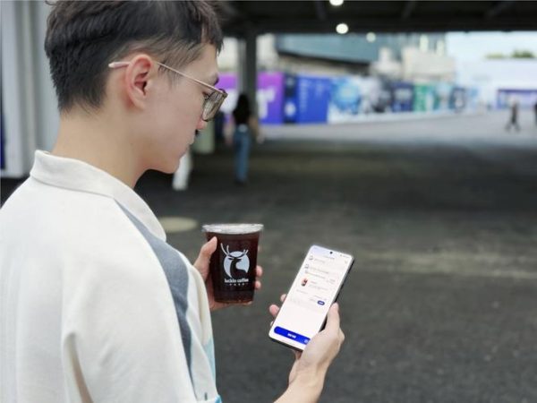 支付宝官宣“AI钱包”：以后花钱，可能不用你动手