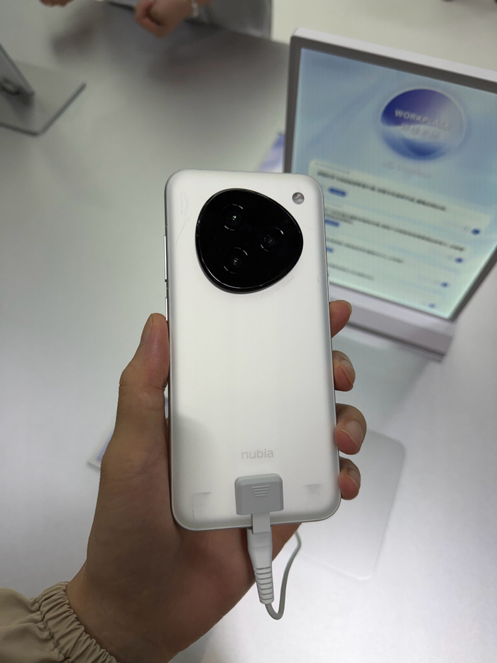 豆包手机 NaviX Ultra