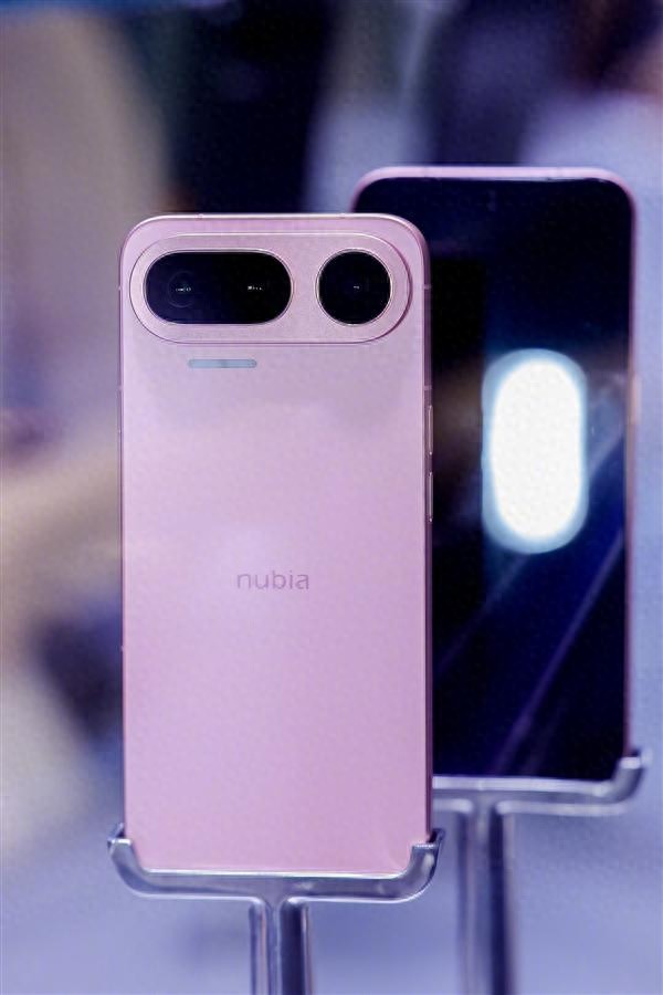 努比亚NaviX Ultra 手机