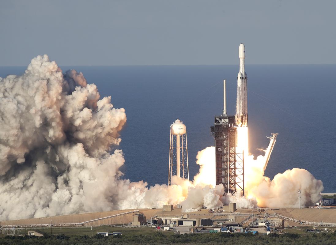SpaceX猎鹰9号发射
